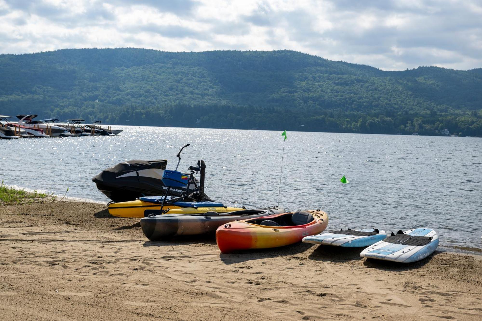 Scotty'S Lakeside Resort Lake George Eksteriør billede