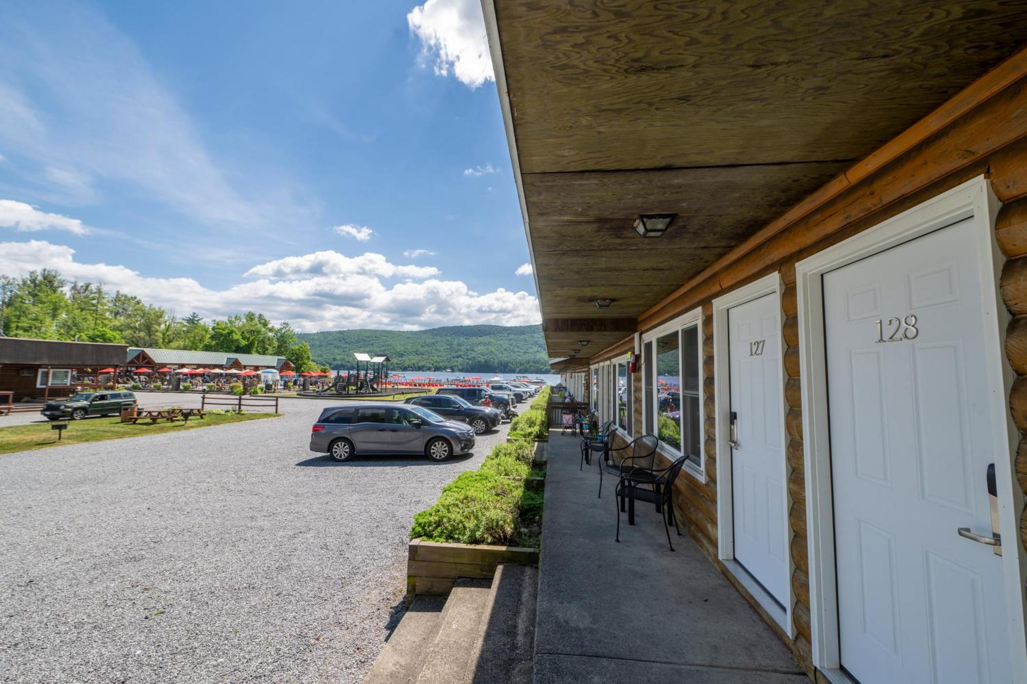 Scotty'S Lakeside Resort Lake George Værelse billede